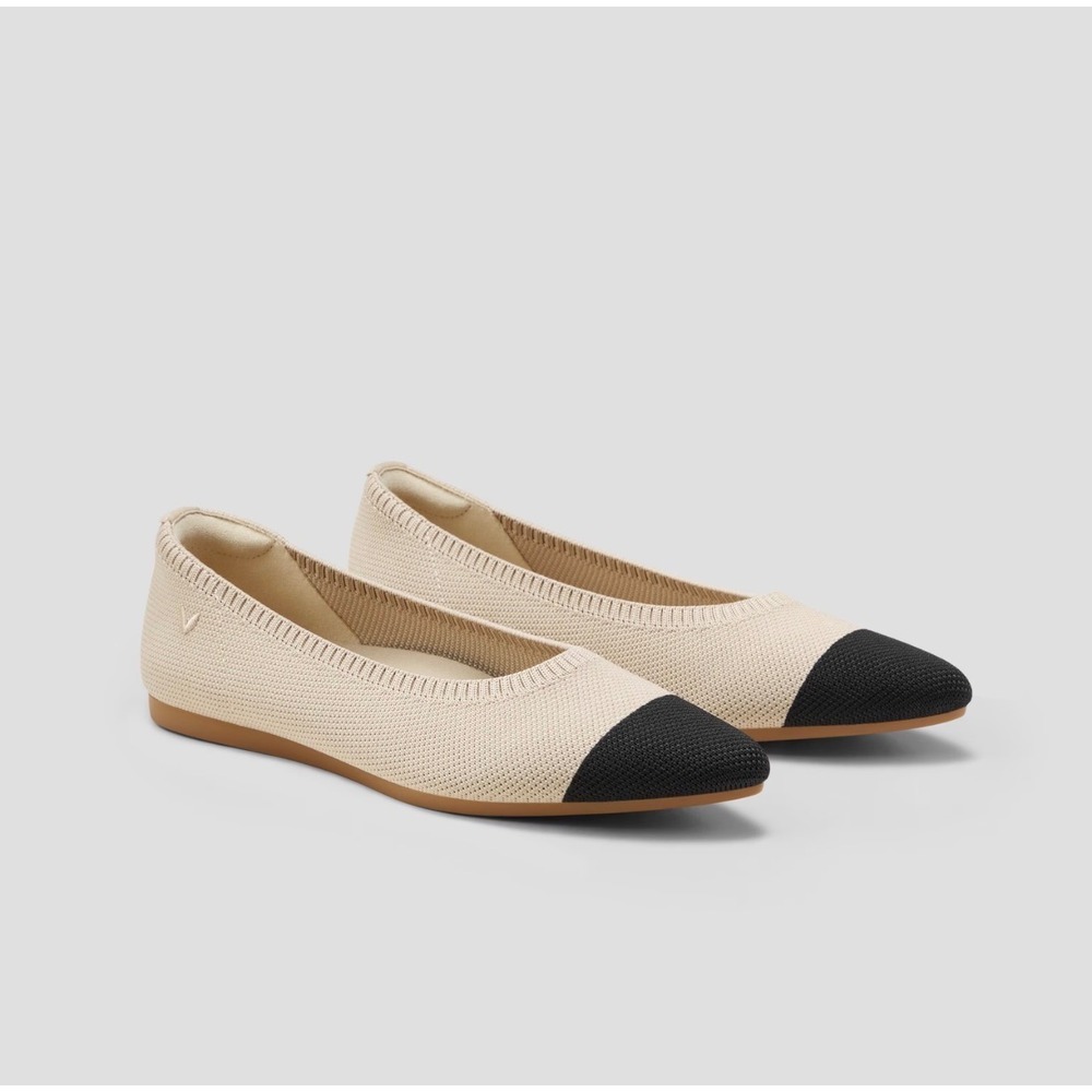 Vivaia Margot 2.0 Pointed Toe Flats Cream Black Two Tone Knit Shoes 37.5